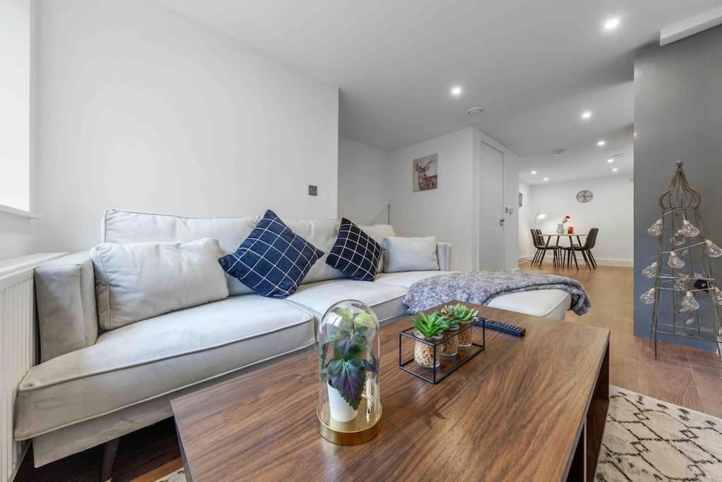 Holiday Home Sleep 8 Central London 9Elms Eksteriør bilde