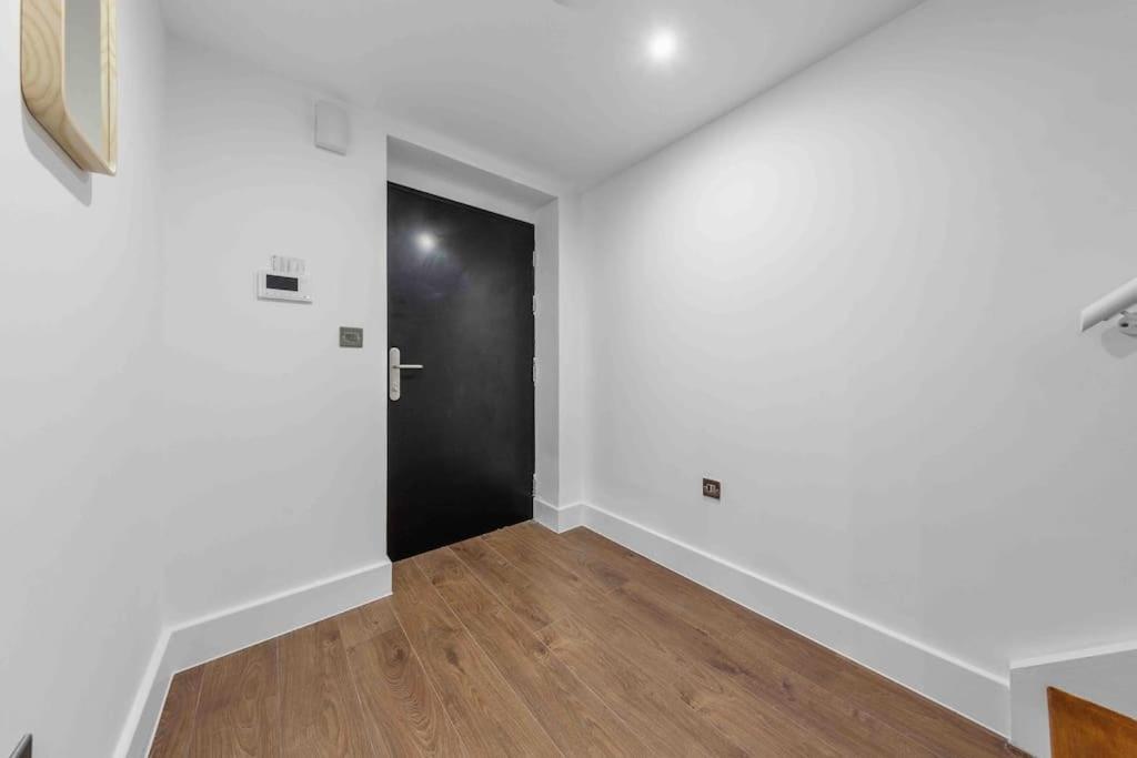 Holiday Home Sleep 8 Central London 9Elms Eksteriør bilde